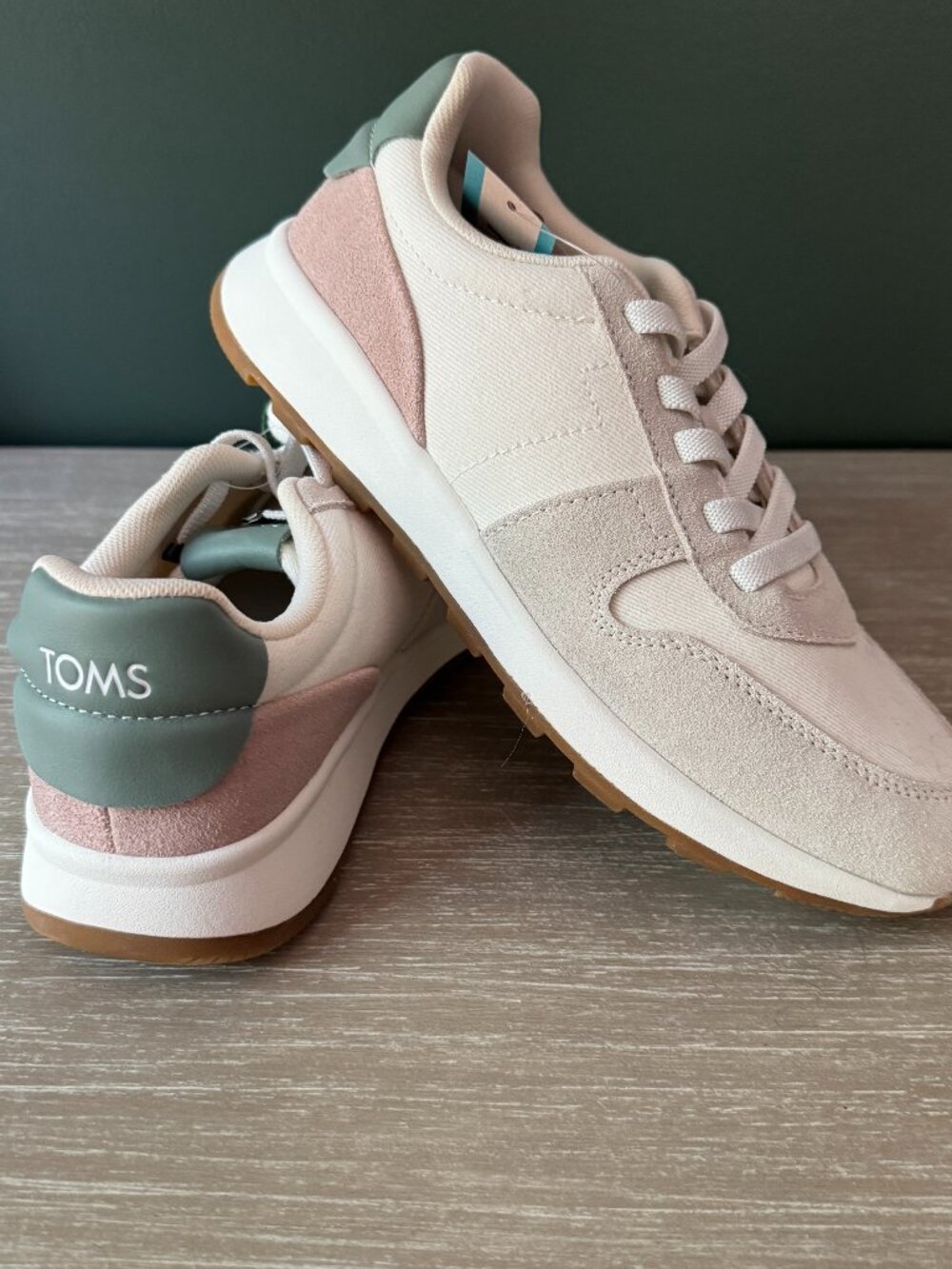 TOMS Cream Sage Pink Colorblock Sneakers NWT Size 7